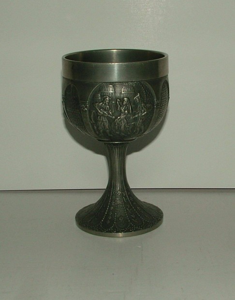 �n dombormint�s kehely elad�