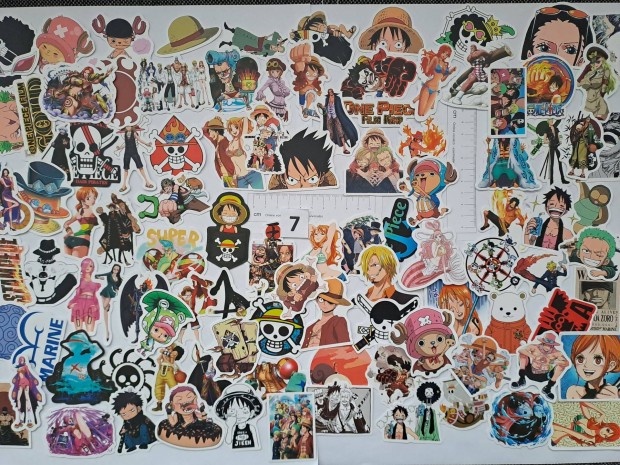 One Piece anime matrica 50 s 100 db 7 fle 4-6 cm j