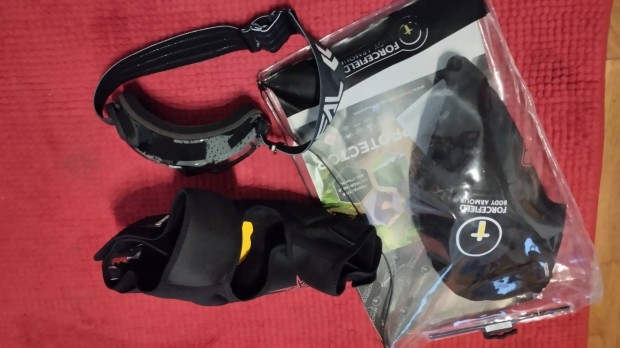 Oneil szem�veg & Forcefield DH/ motocross t�rd protektorok 