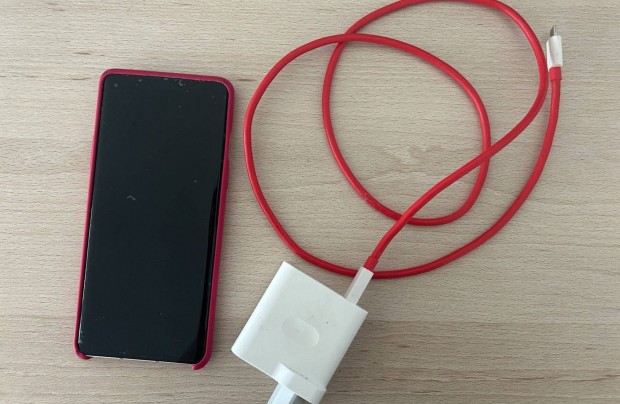 Oneplus 8- 1 évig használt