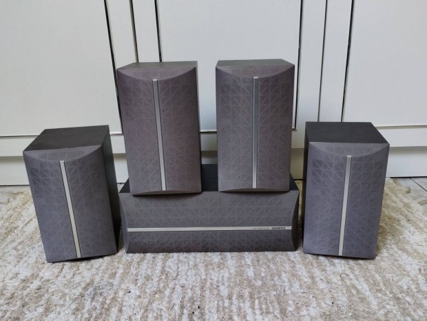 Onkyo 5.0 hangfalszett+2db fali konzol