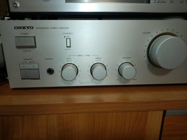 Onkyo A 8220 HIFI Erst 