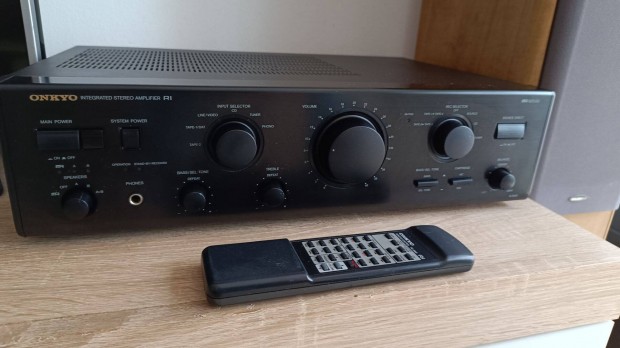 Onkyo A-840 sztereo erst/Tvirnyt