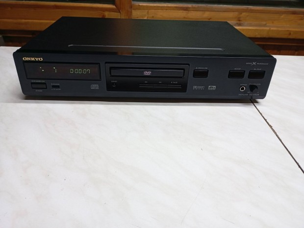 Onkyo DV S525 Lejtsz Elad Szllts Az rban Utnvttel