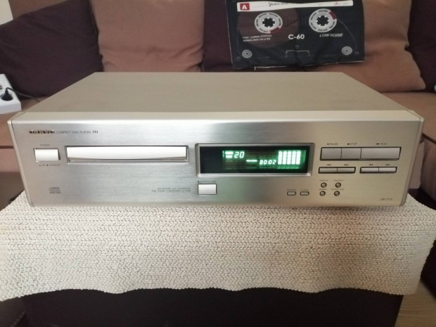 Onkyo DX-7110 cd lejtsz