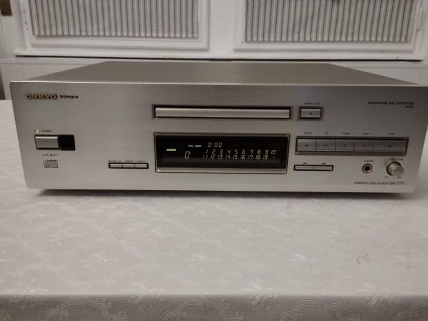 Onkyo Integra DX 7711 cd lejtsz