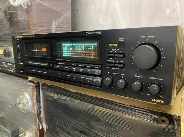 Onkyo Integra TA 2570 3 fejes Kivl minsgi Magno Deck 