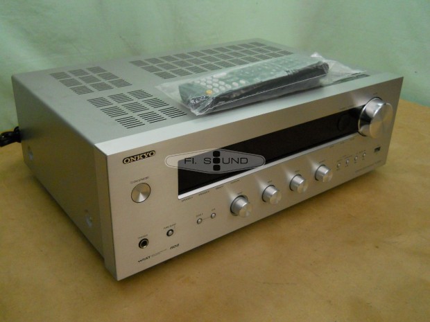 Onkyo TX-8050 , (1.) 295W,8-16ohm,4 hangfalas rdis sztereo erst