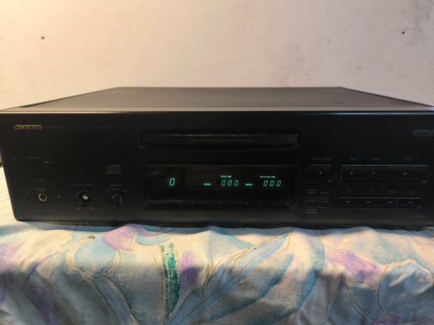 Onkyo dx 6850 cd lejatszo hibsan