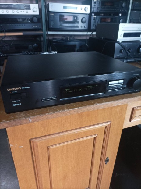 Onkyo tuner eladó
