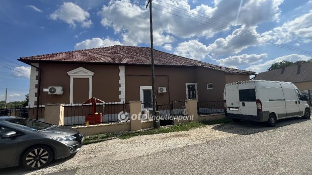 Ónodi eladó 160 nm-es ház