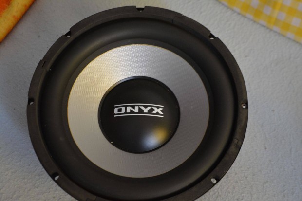 Onyx hangszóró