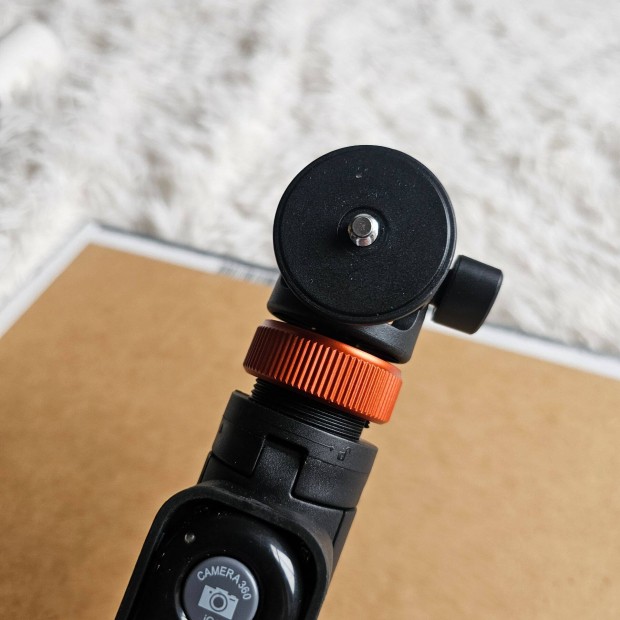 Oohhee 62 tripod új 150cm magas