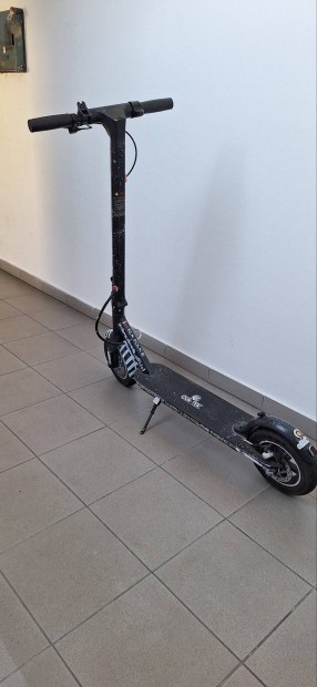 Ook Tek V10 elektromos roller alkatrsznek