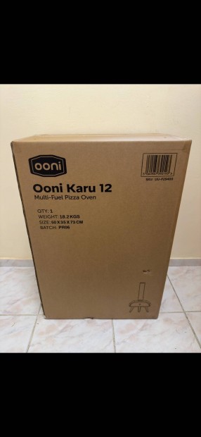 Ooni Karu 12 pizzast kiegsztkkel