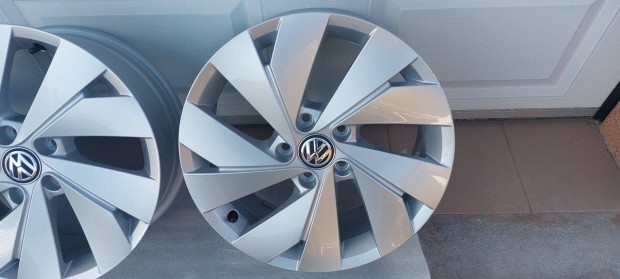 Óóó Eladó,Gyári 17" VW Golf VIII. /Belmont/ alufelni 5x112