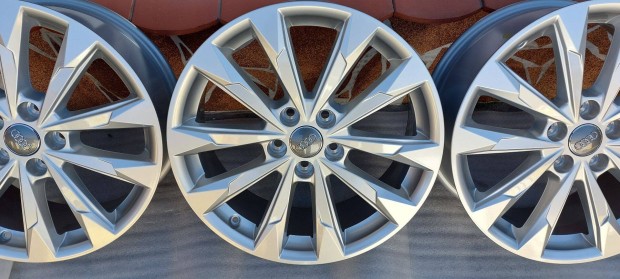Óóó Eladó,Gyári,Új, Audi Q3 II F3 18"Sportline alufelni Agy 57.1