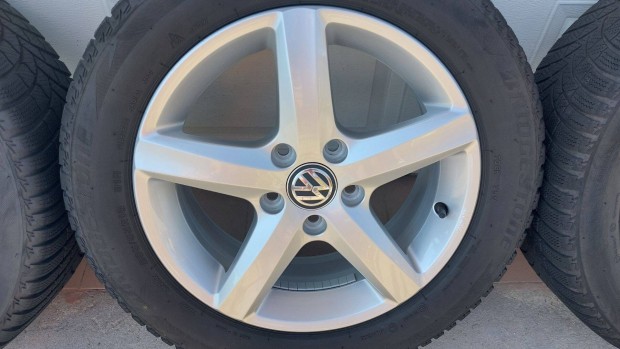 Óóó Eladó,Gyári, 16" VW Golf 7. /Aspen/ alufelni Téli gumikkal