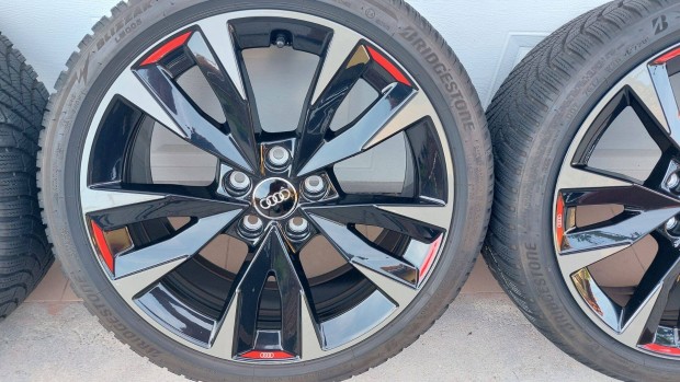 Óóó Gyári , Audi S3-A3 8Y 18" alufelni ,téli gumi