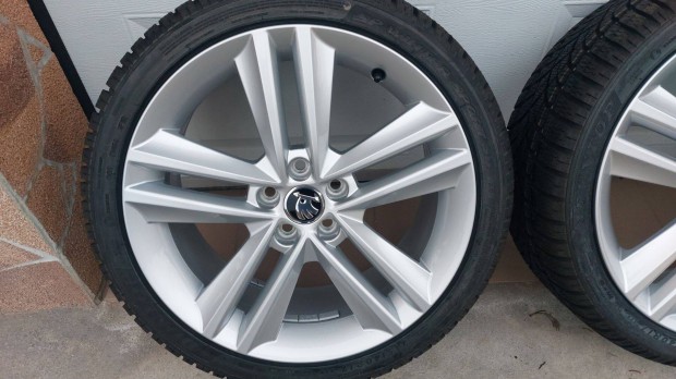 Óóó Gyári ,új , Skoda Fabia III.-Rapid 17 alufelni,új téli gumi 5x100