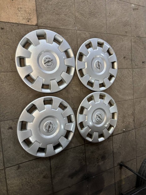 Opel 15" astra G dísztárcsa szépek