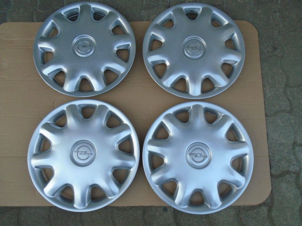 Opel 15" gy�ri d�szt�rcsa garnit�ra elad�