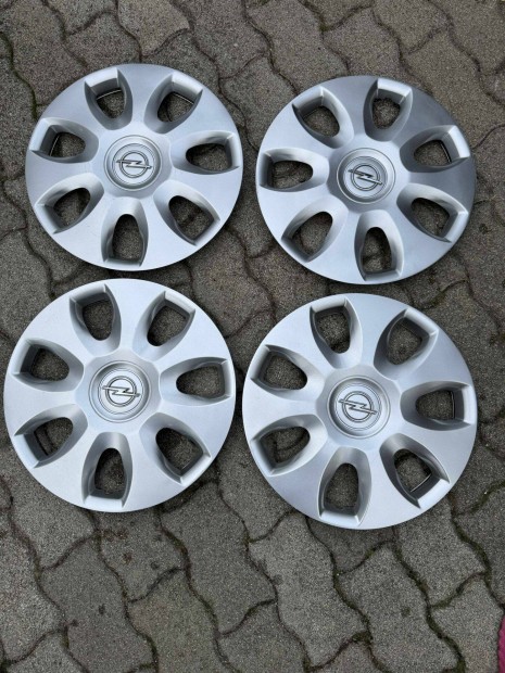 Opel 15" gyári dísztárcsa garnitúra eladó