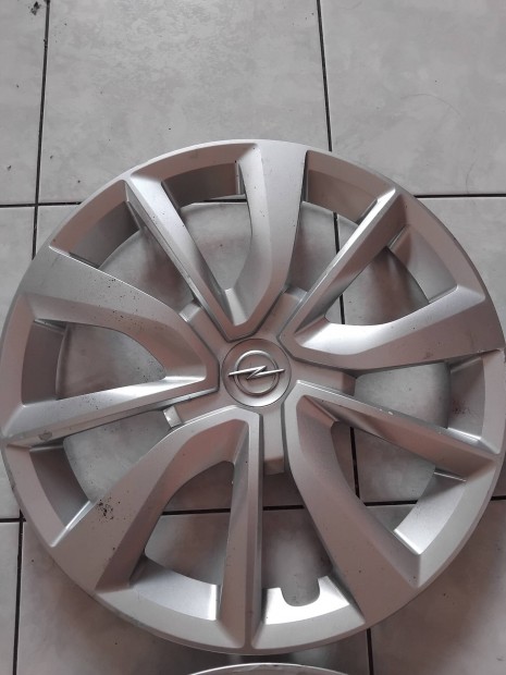 Opel 16"Gy�ri d�szt�rcsa 