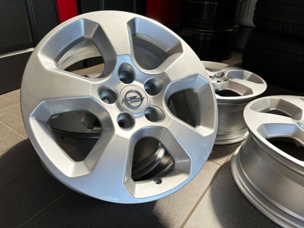 Opel 16" 5x110 gyri alufelni elad 16 coll Astra Zafira