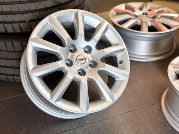 Opel 16" 5x110 gyári alufelni eladó 16 coll Astra Zafira Vectra Corsa