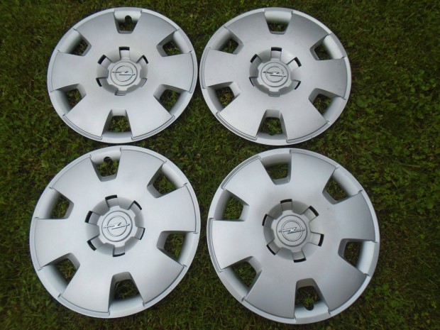 Opel 16" gyári dísztárcsa garnitúra eladó