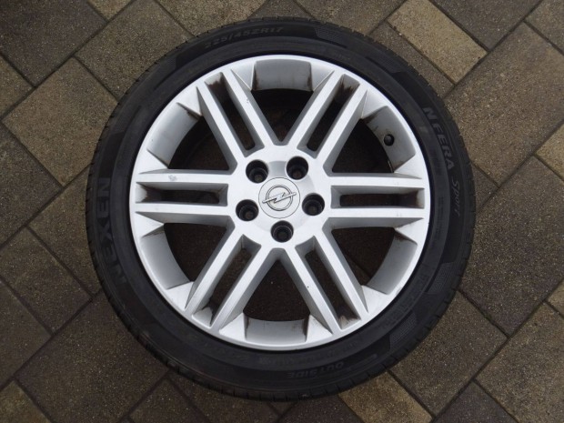 Opel 17" 5x110 ET41 gyri alufelni 225/45R17 nyrigumi Astra Zafira