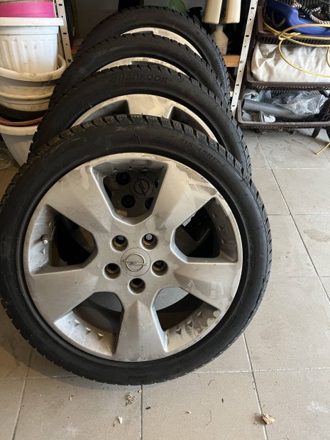 Opel 17" turb felni j tli gumival