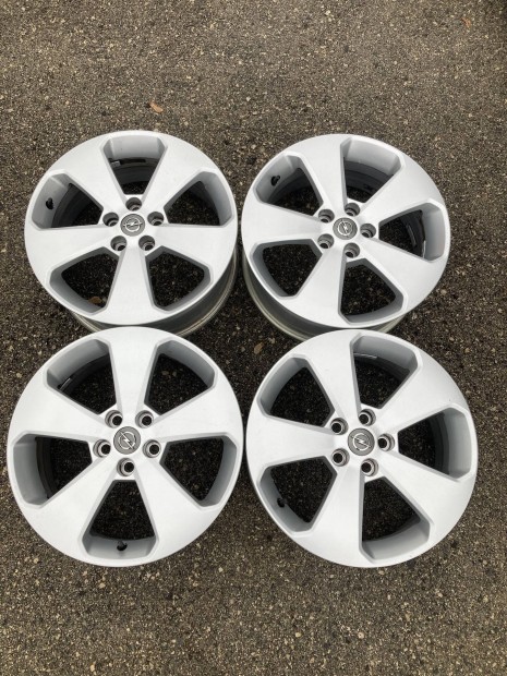 Opel 17 col 5x105 gyri szenzoros alufelni