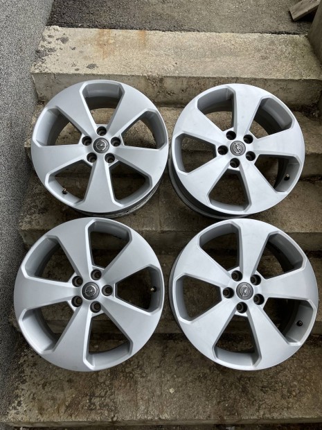 Opel 17 col 5x105 szenzoros gyári alufelni astra j k mokka x