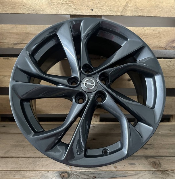 Opel 17es gyári alufelni 5x105 Astra Ampera Cascada
