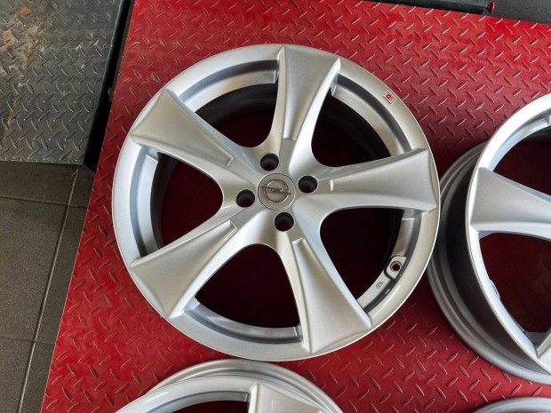 Opel 18" 4x100 alufelni elad 18 coll Astra Corsa