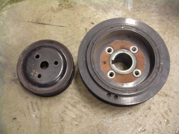 Opel 1.7 CDTi Motorikus Alkatrész /Szíjtárcsa,Szelep, Jeladó ,Érzékelő