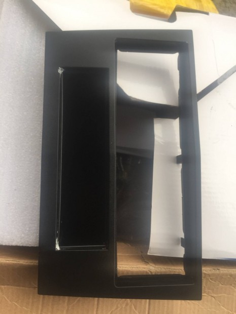 Opel 1 DIN-es be�p�t� keret