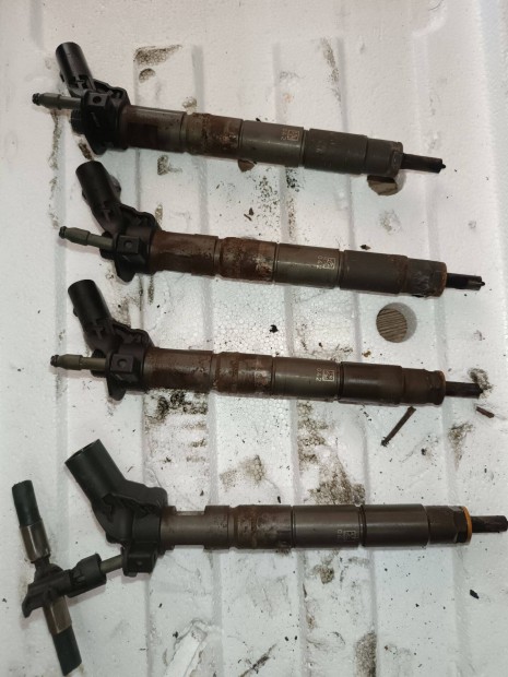 Opel 2.0cdti injektor 55565209 b445150448 33780385