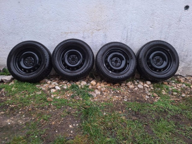 Opel 4x100as lemezfelni 195/65/r15 goodjear gumival