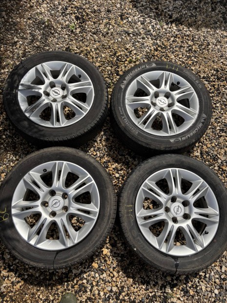 Opel 6x16 et40 5x110 gyari alufelni zafira