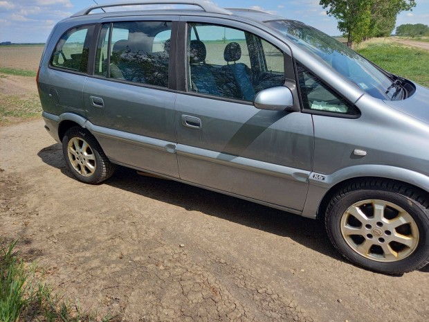 Opel A Zafira mrettel alufelni 5x110 15"