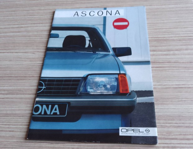 Opel Ascona (1984) prospektus, katalgus.