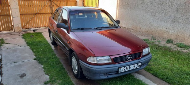 Opel Astra 1.4 E