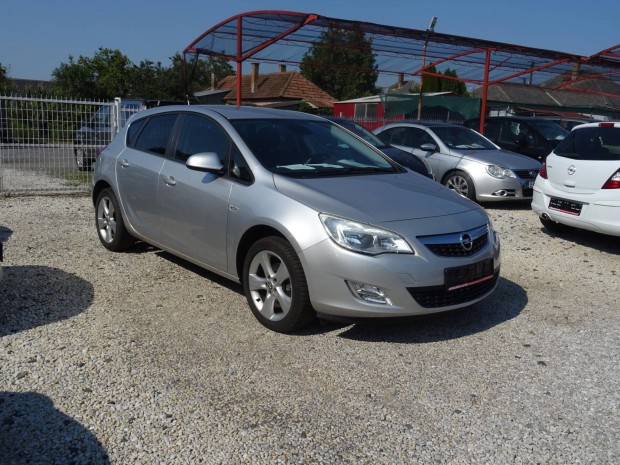 Opel Astra 1.6 Enjoy Edition