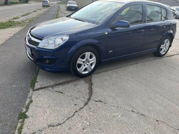 Opel Astra 1.6 Enjoy OPC LINE