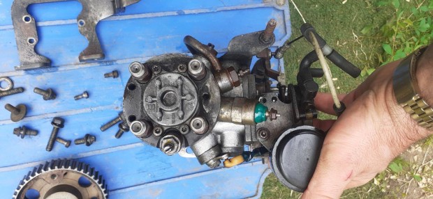 Opel Astra 1.7 Isuzu dízel adagoló