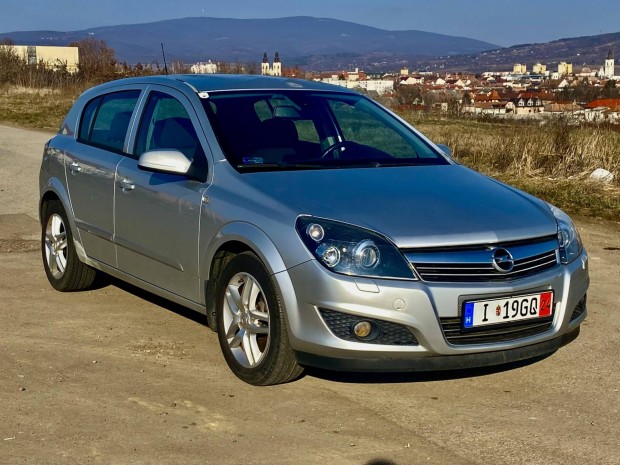 Opel Astra 1.9 CDTI Enjoy
