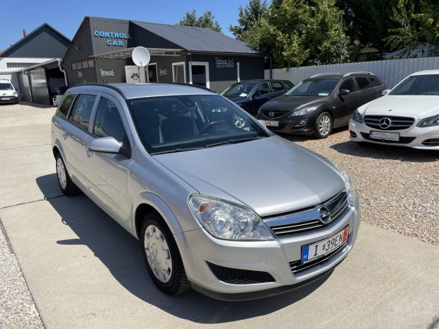 Opel Astra Caravan 1.6 Essentia Szp llapot! F...